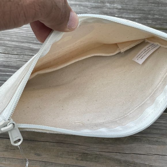 DOGEARED Makeup Bag Society Doughnut Donut Lil Zip - Picture 5 of 8